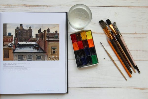 How to Choose Watercolor Brushes to Paint on Canvas