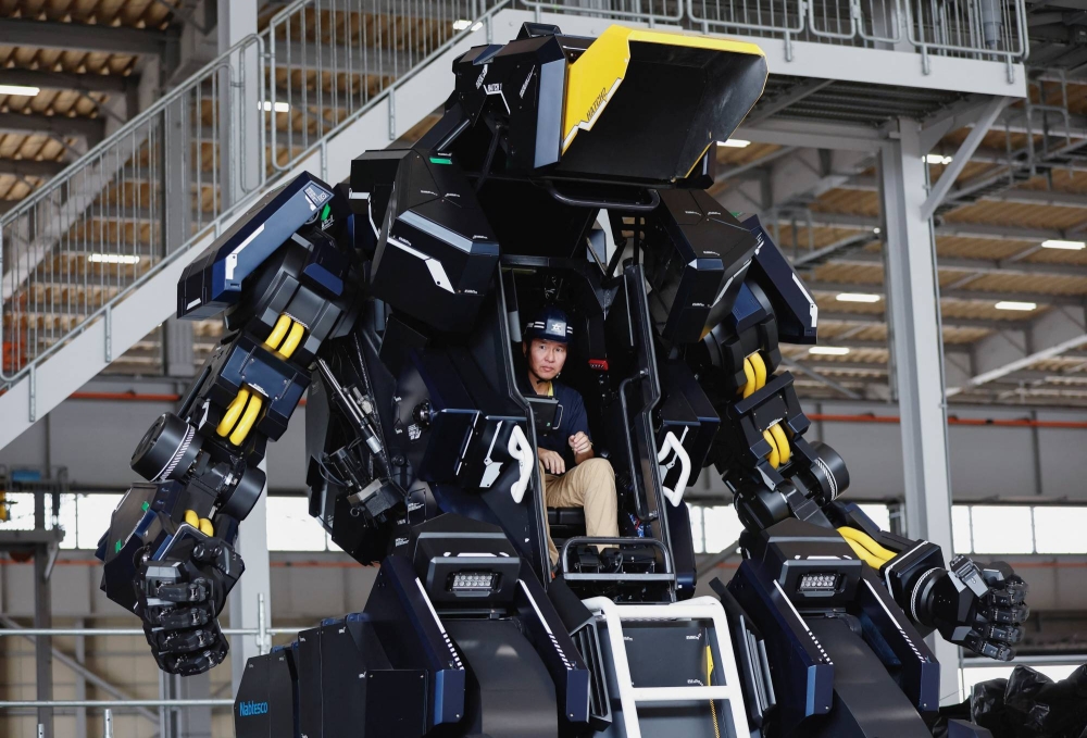 The Tsubame Archax is the coolest $3 million mecha on Earth