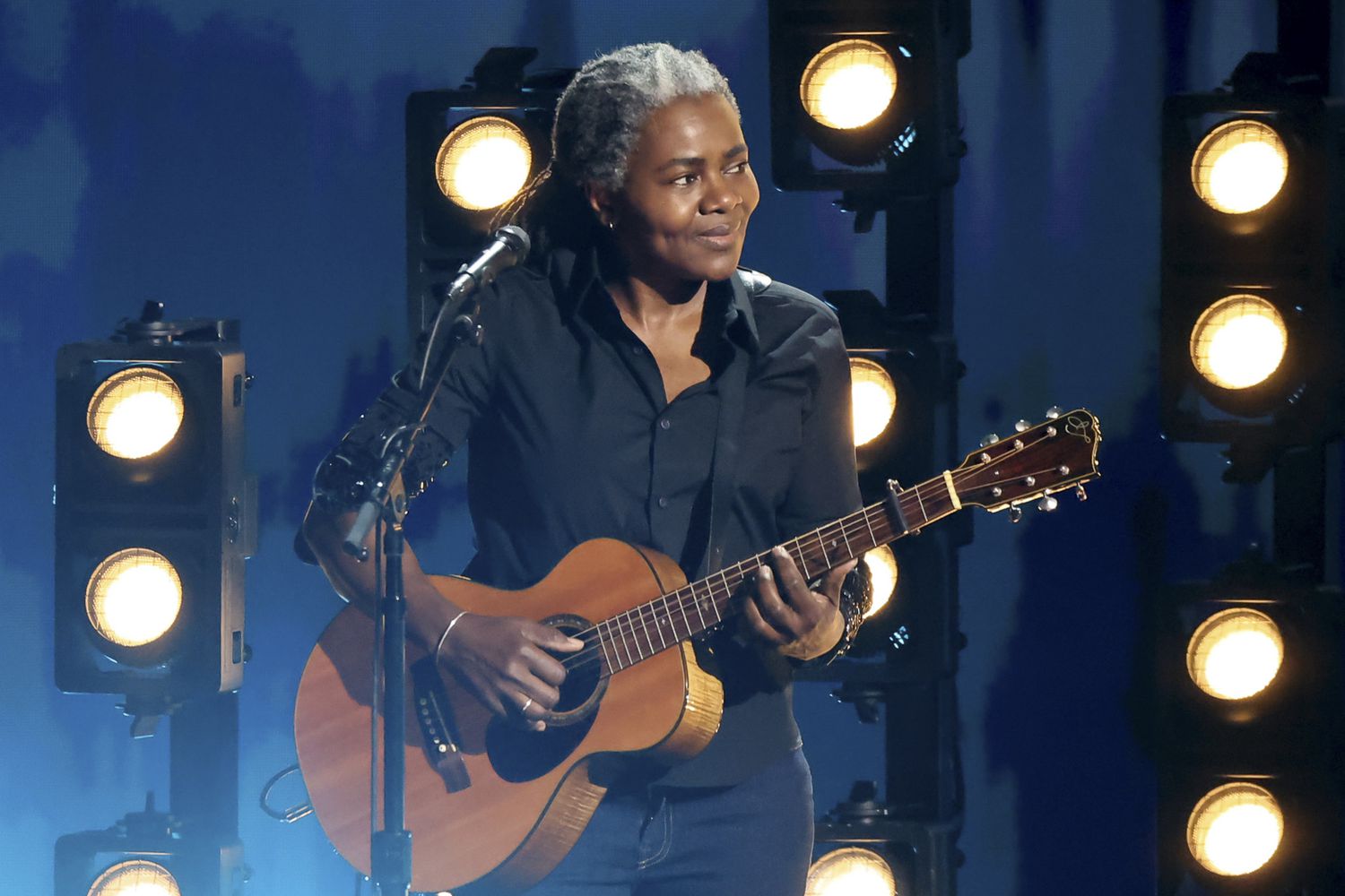 Tracy Chapman and Luke Combs perform at The 66th Annual Grammy Awards